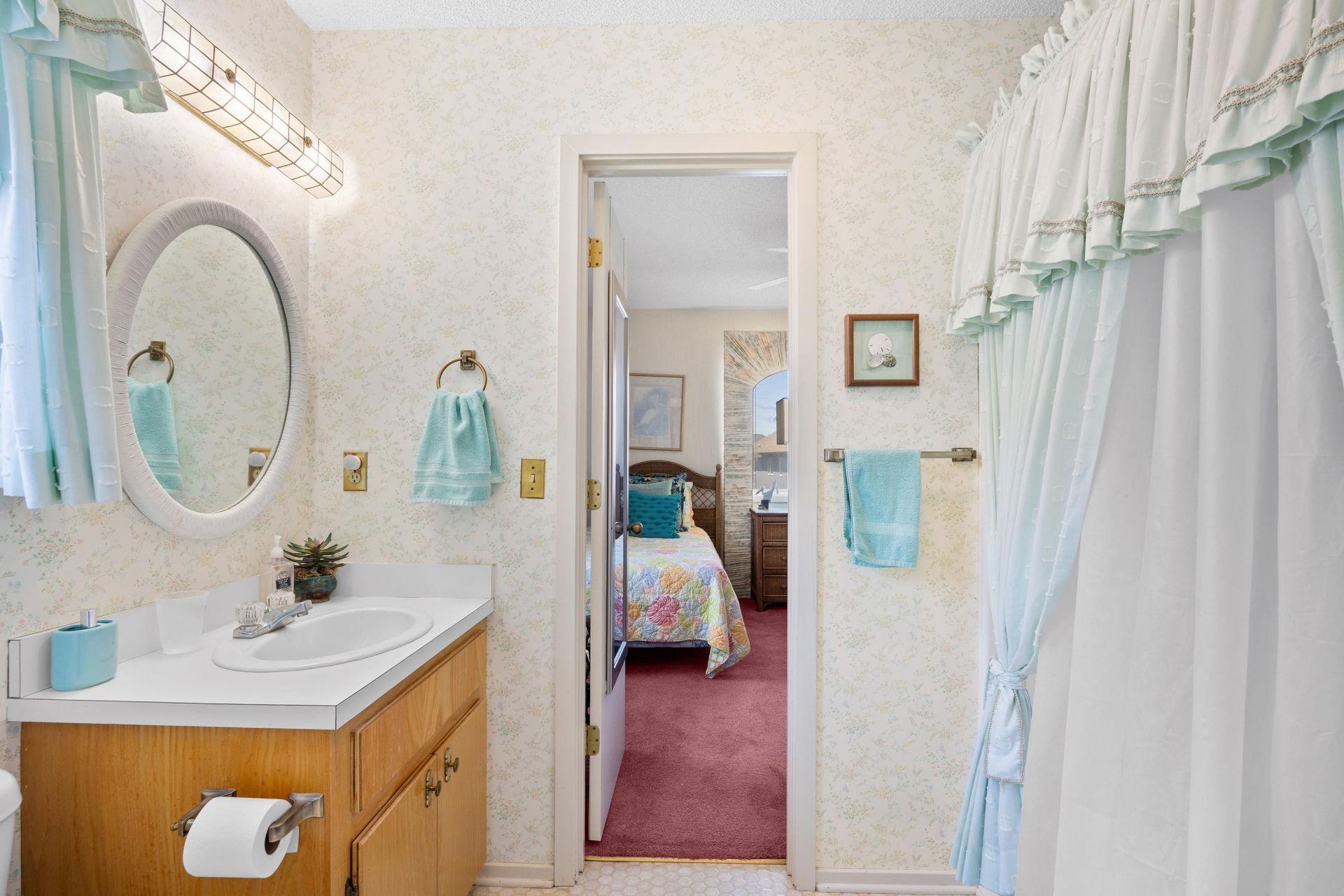 35 Kings Ct. Photo 22