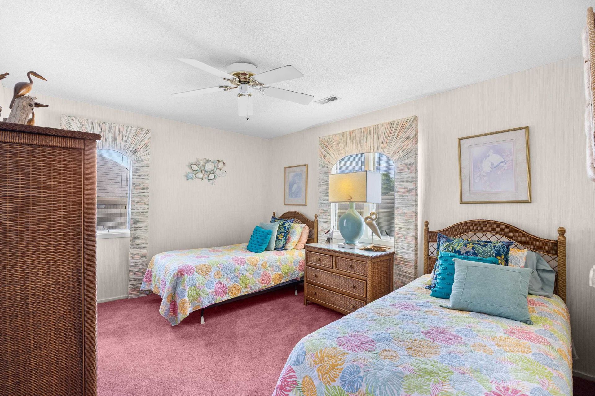 35 Kings Ct. Photo 24