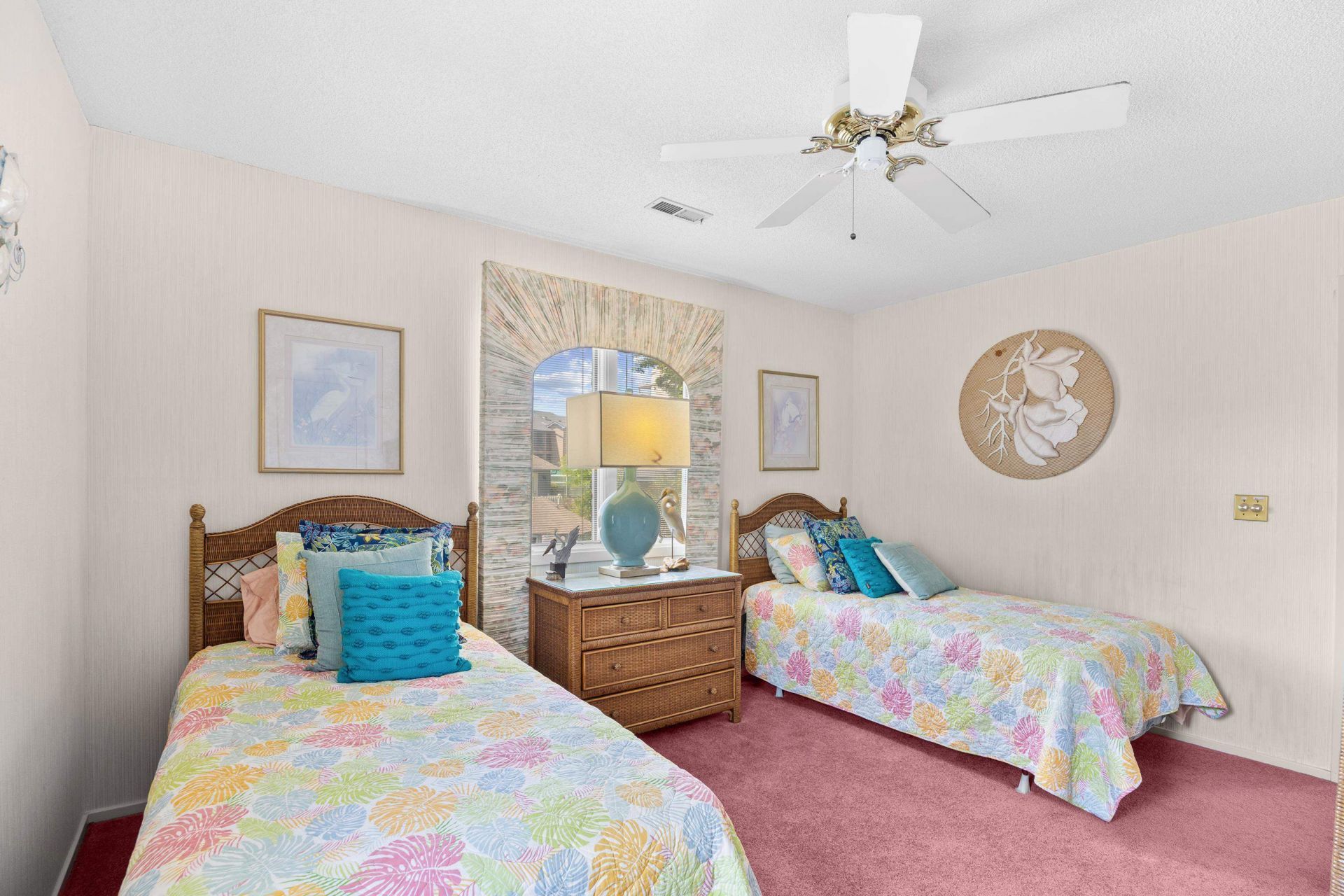 35 Kings Ct. Photo 25