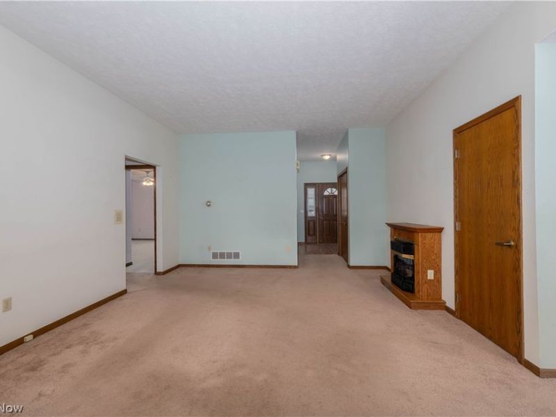 735 Beverly Avenue, Canal Fulton, OH 44614 Photo 9