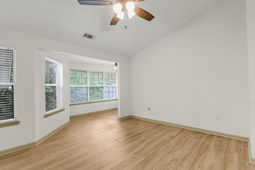 188 Midland Parkway photo 4