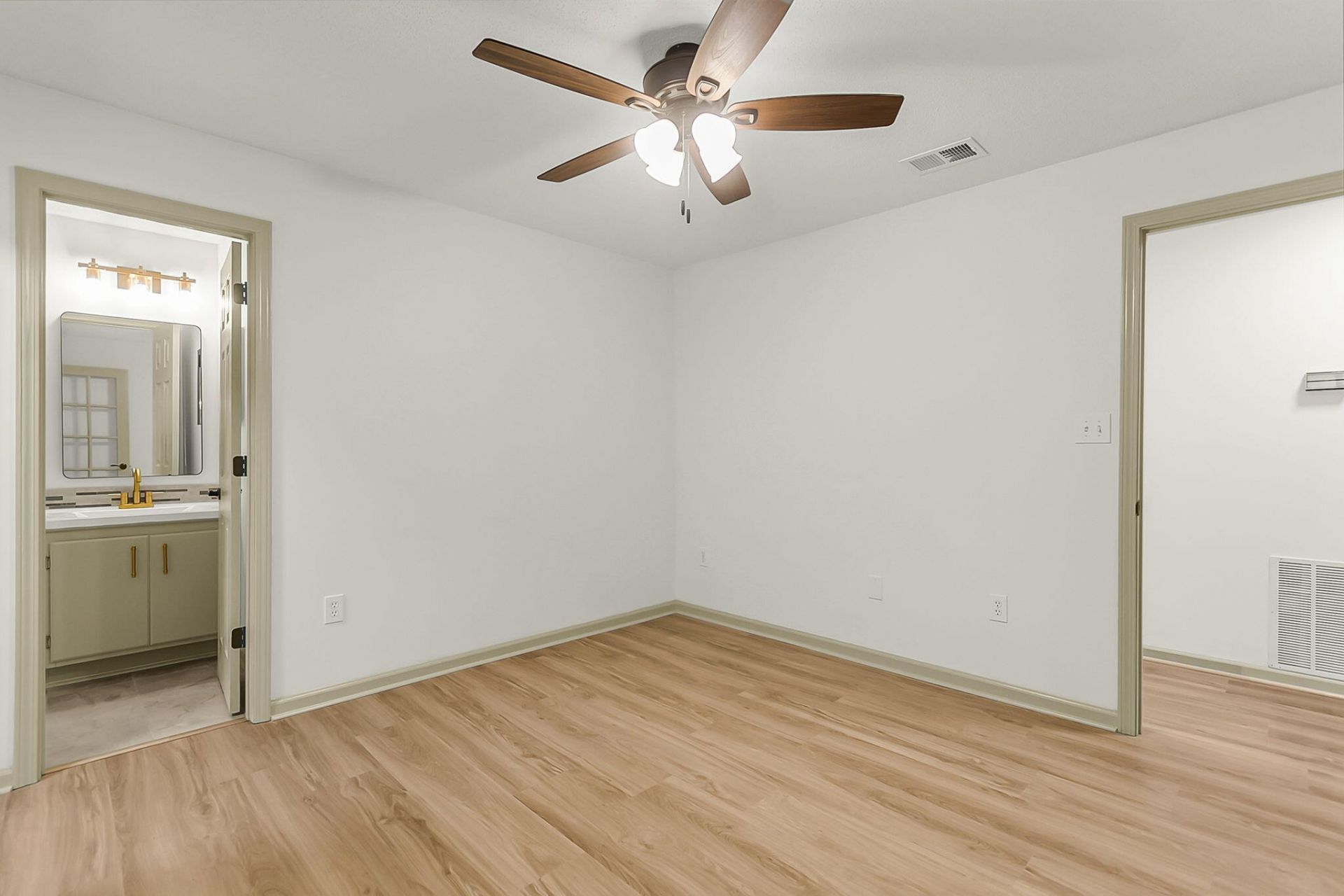 188 Midland Parkway Photo 21