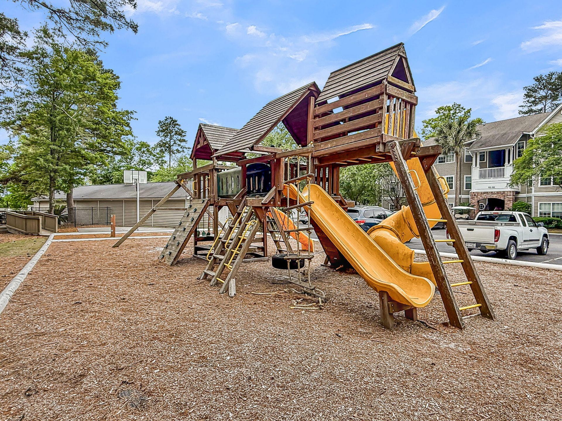 188 Midland Parkway Photo 24