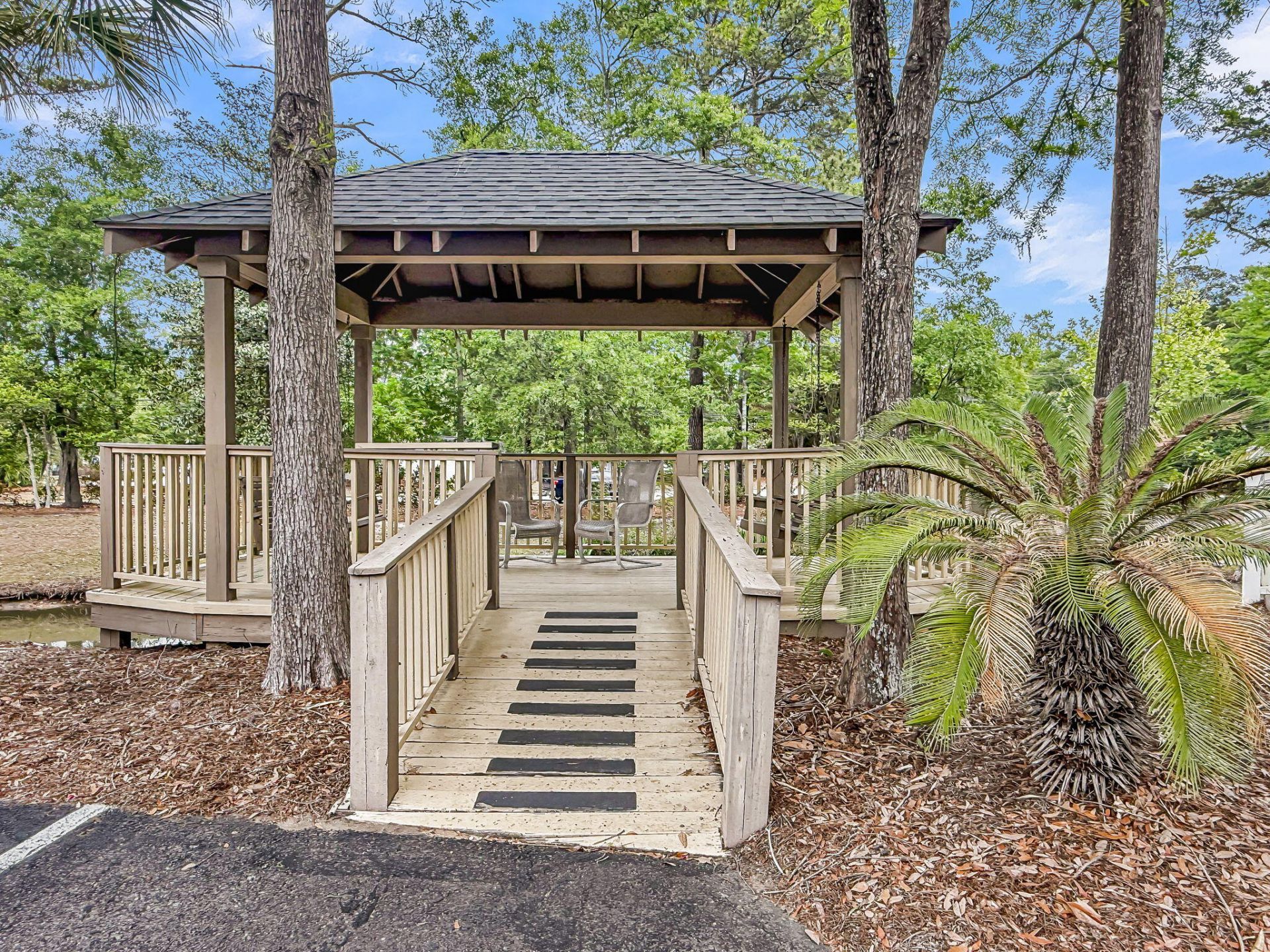 188 Midland Parkway Photo 29