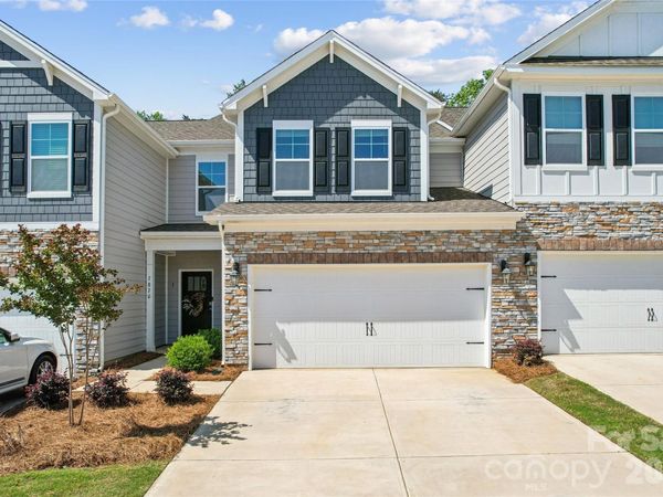 7870 Iron Road , Sherrills Ford, NC 28673