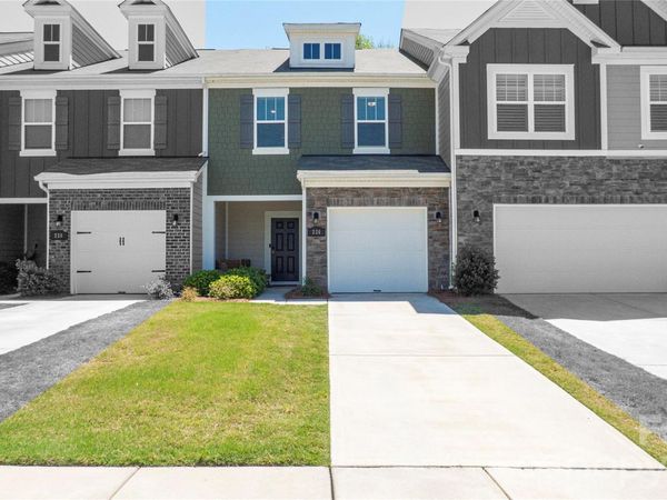 226 Harpers Run Lane, Matthews, NC 28104