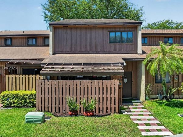 4283 S Pine Island Rd, Davie, FL 33328