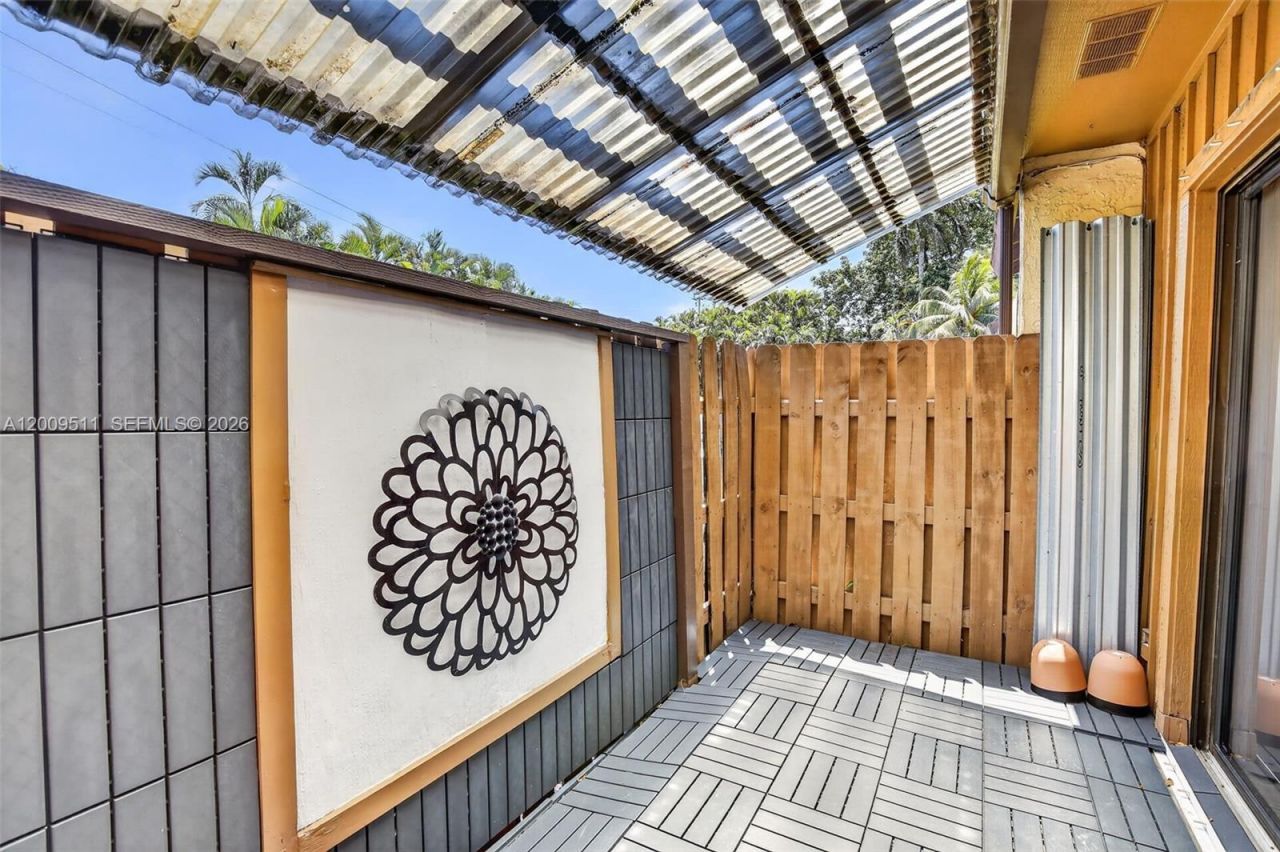 4283 S Pine Island Rd, Davie, FL 33328 Photo