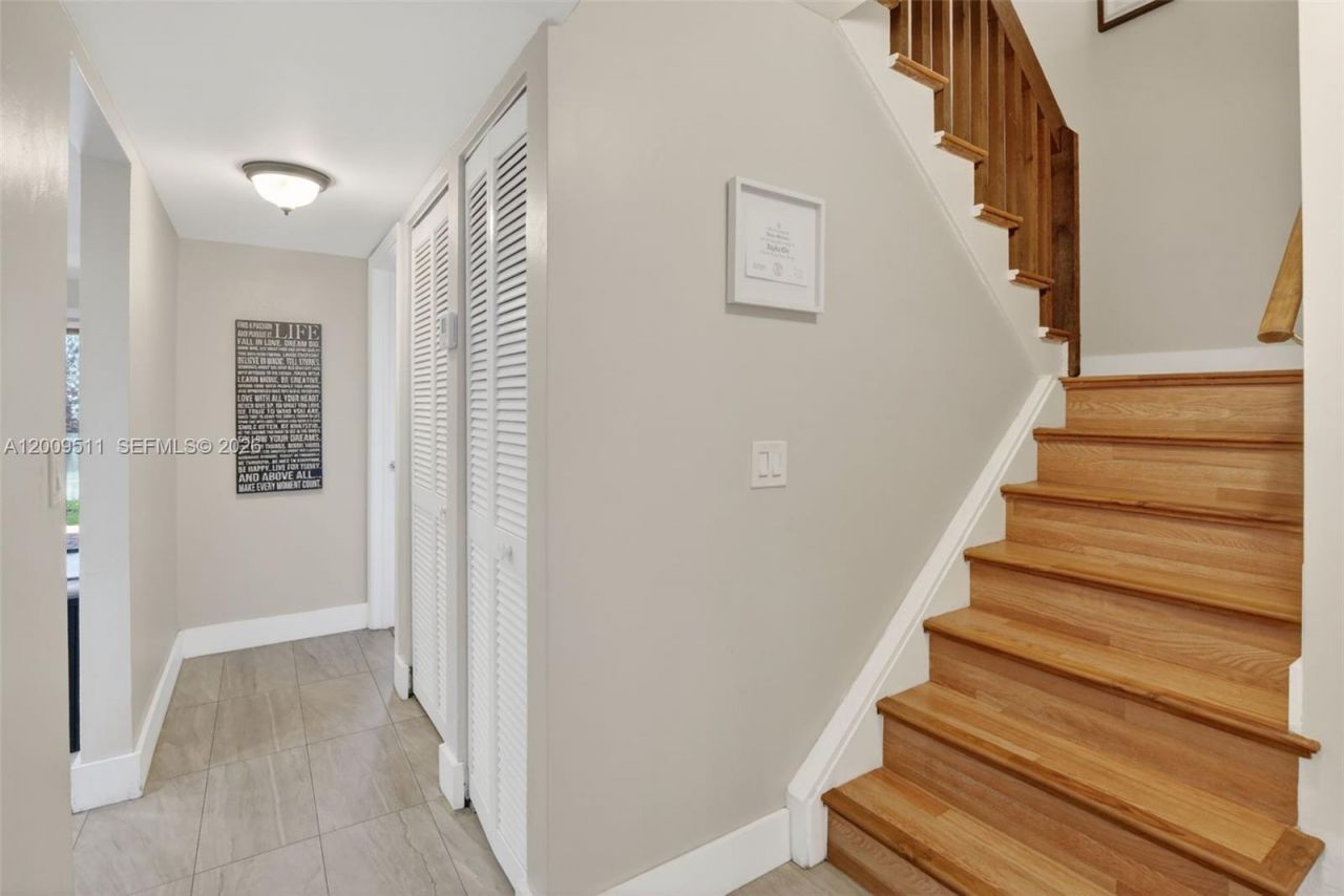 4283 S Pine Island Rd, Davie, FL 33328 Photo