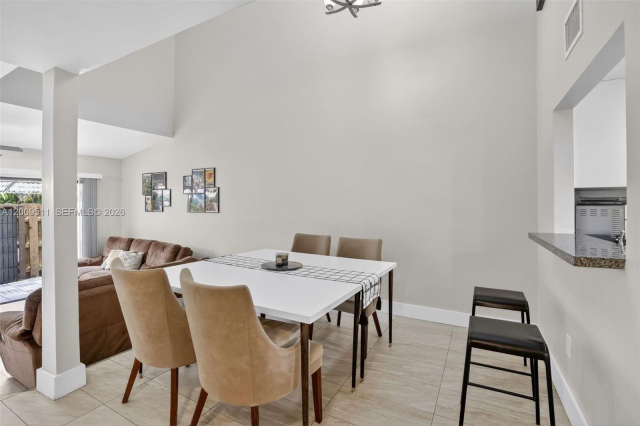 4283 S Pine Island Rd, Davie, FL 33328 Photo