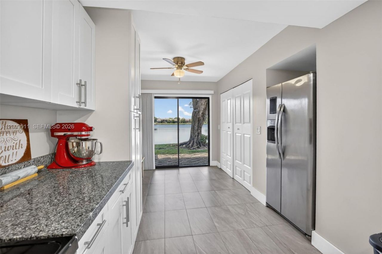 4283 S Pine Island Rd, Davie, FL 33328 Photo