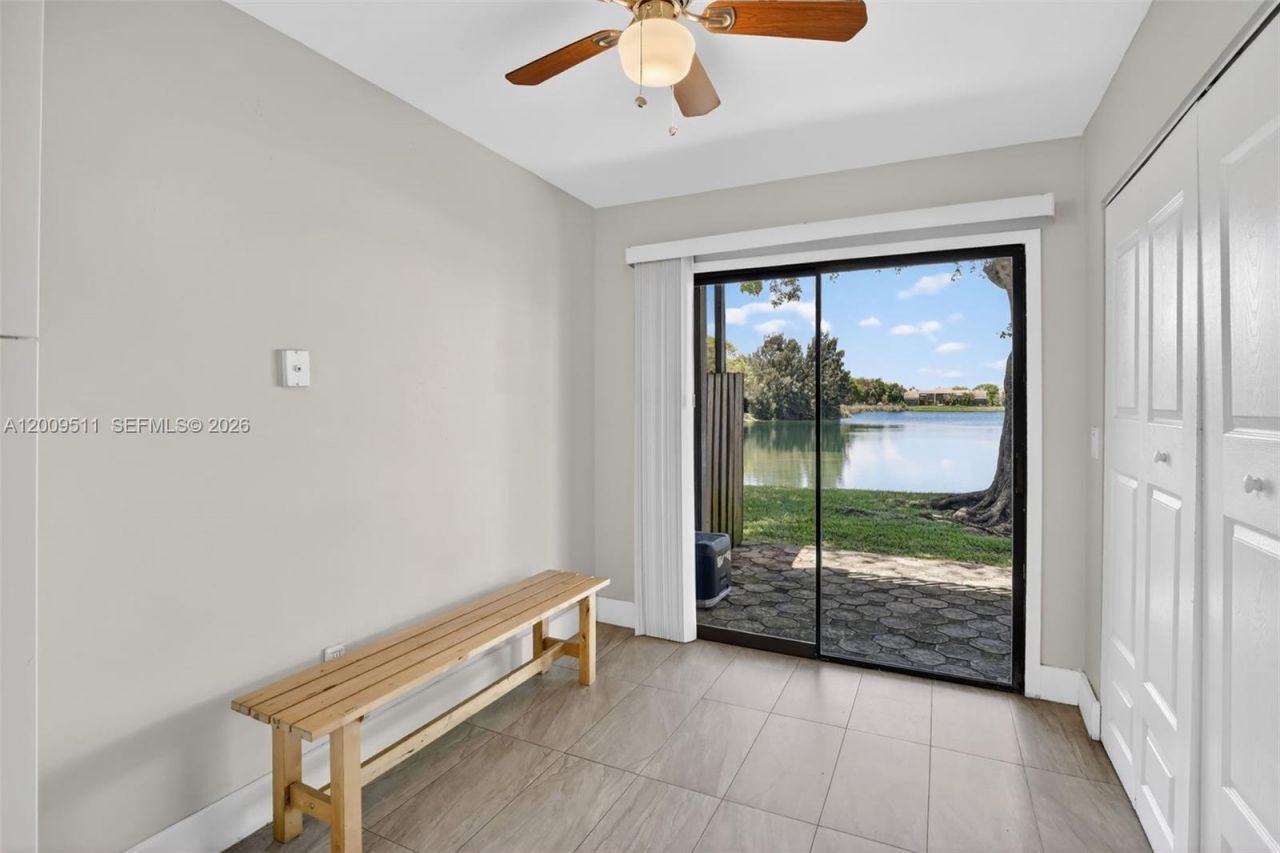 4283 S Pine Island Rd, Davie, FL 33328 Photo