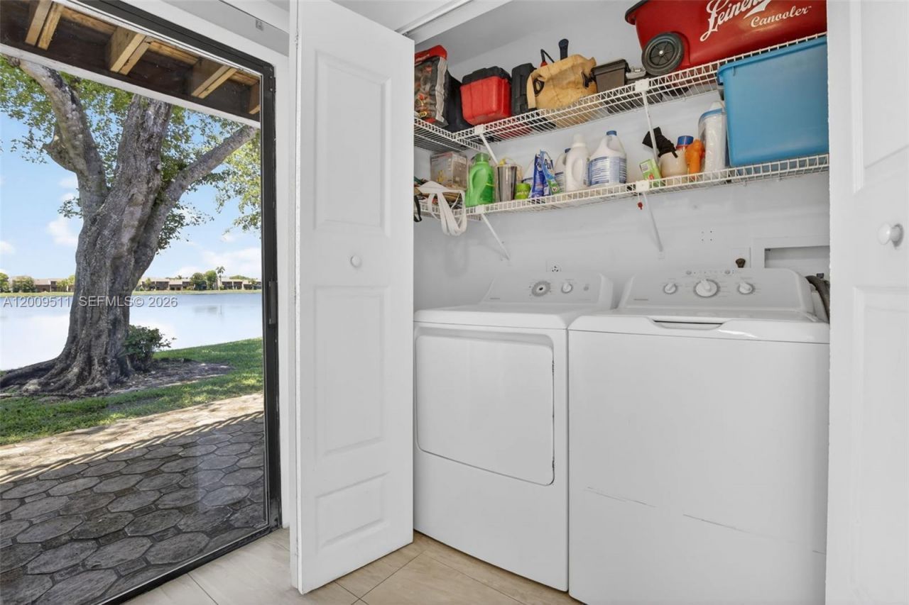 4283 S Pine Island Rd, Davie, FL 33328 Photo