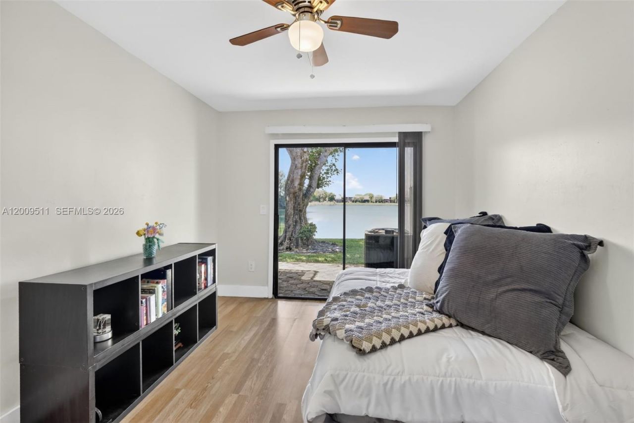 4283 S Pine Island Rd, Davie, FL 33328 Photo