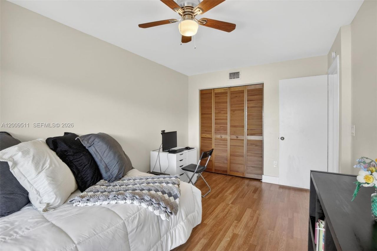 4283 S Pine Island Rd, Davie, FL 33328 Photo