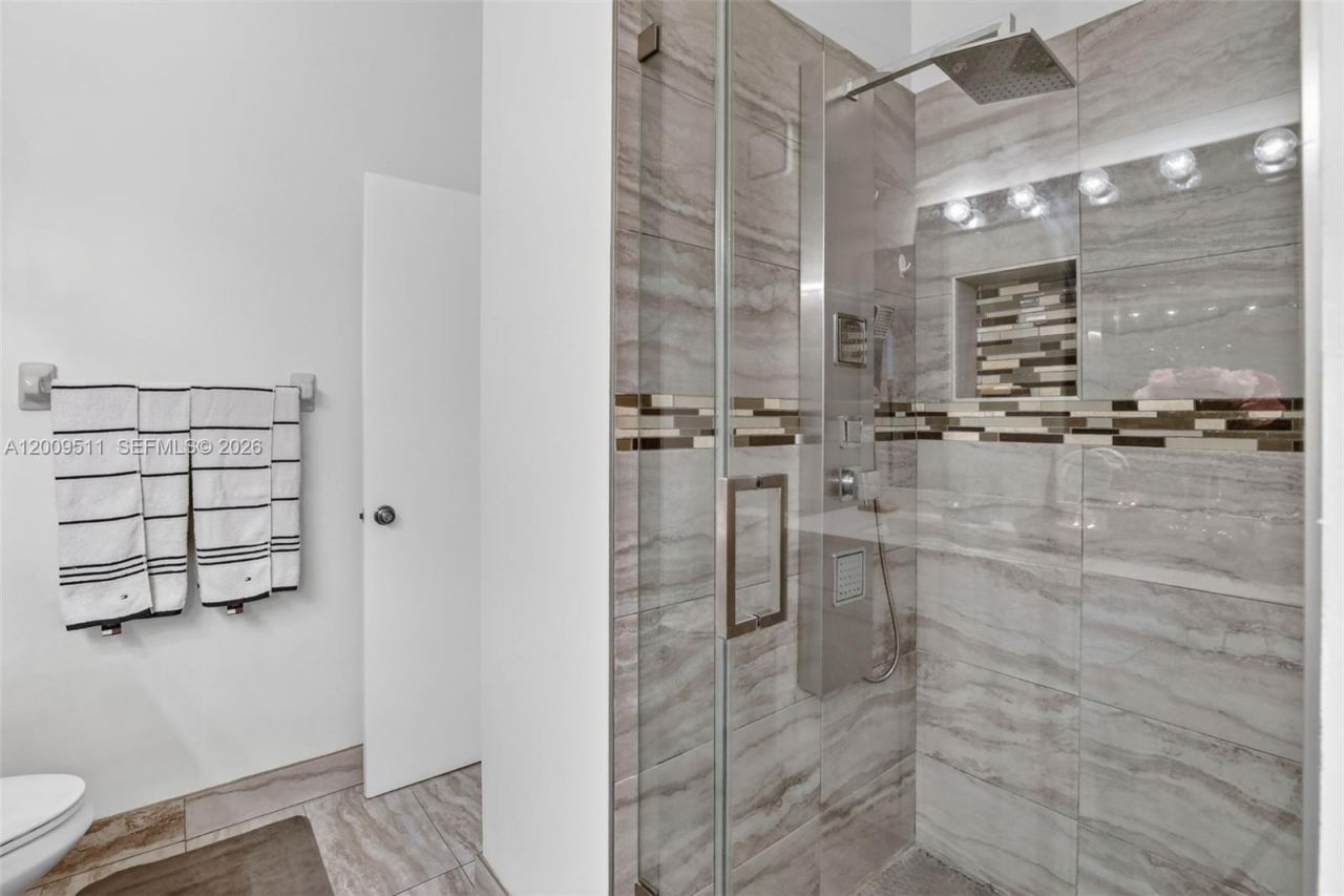 4283 S Pine Island Rd, Davie, FL 33328 Photo