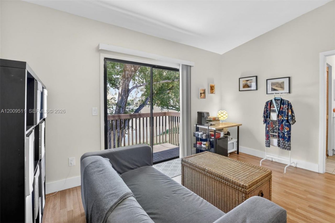 4283 S Pine Island Rd, Davie, FL 33328 Photo