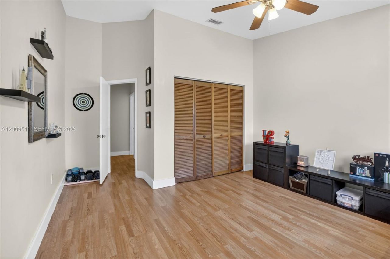 4283 S Pine Island Rd, Davie, FL 33328 Photo