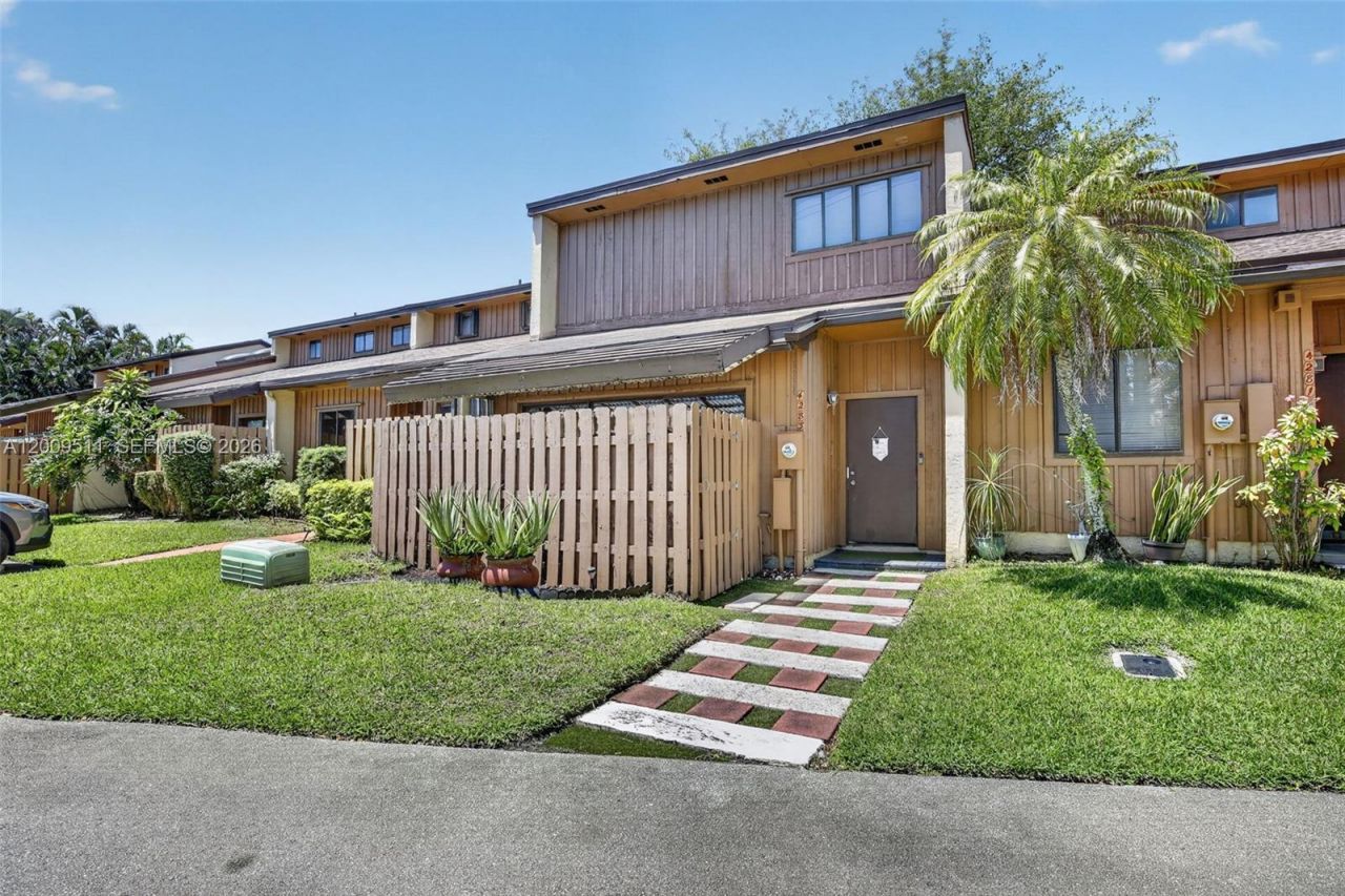 4283 S Pine Island Rd, Davie, FL 33328 Photo