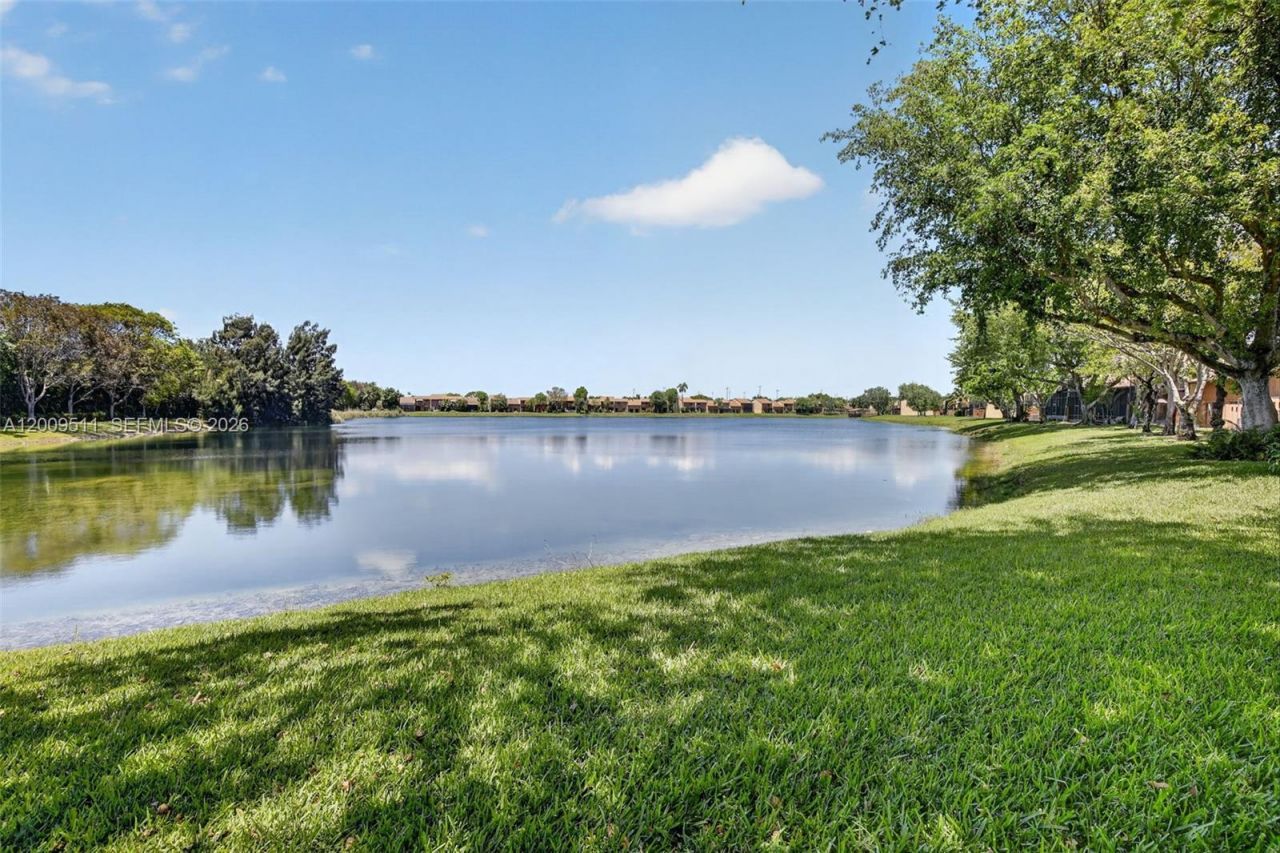 4283 S Pine Island Rd, Davie, FL 33328 Photo