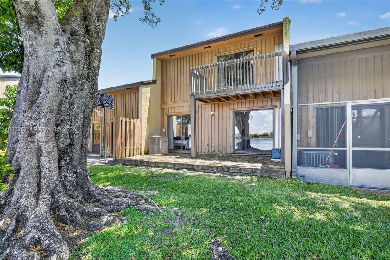 4283 S Pine Island Rd, Davie, FL 33328 Photo