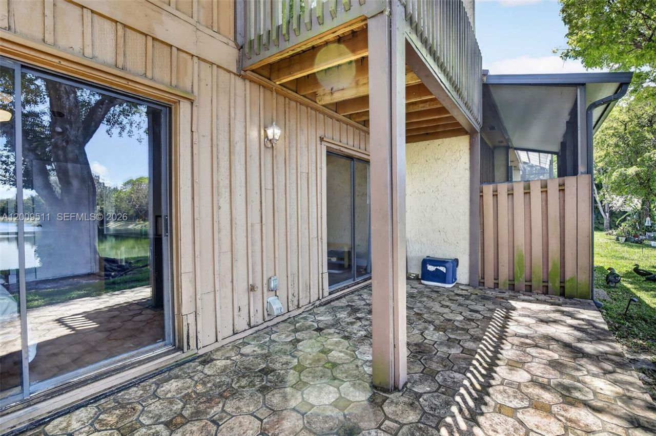 4283 S Pine Island Rd, Davie, FL 33328 Photo