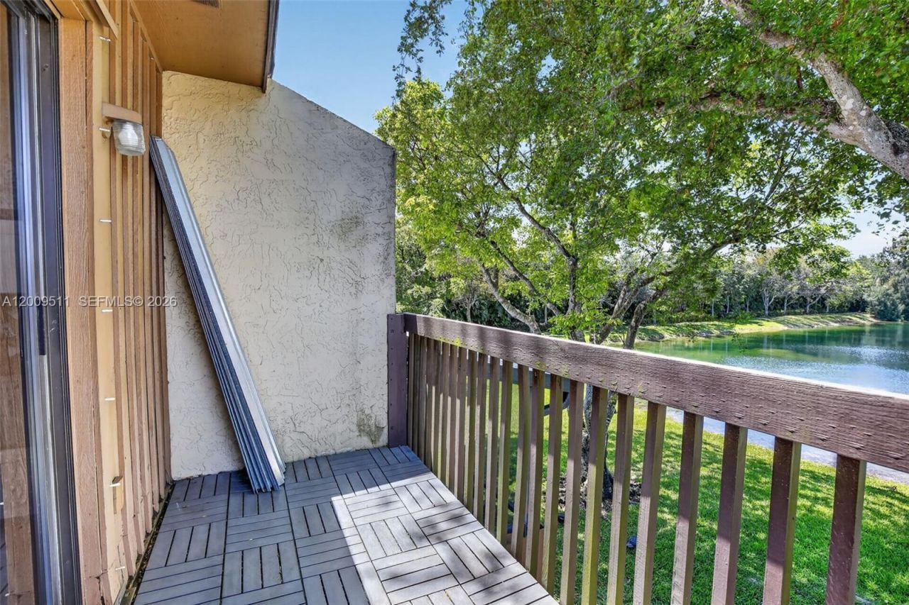 4283 S Pine Island Rd, Davie, FL 33328 Photo