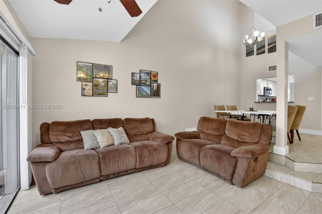 4283 S Pine Island Rd, Davie, FL 33328 Photo