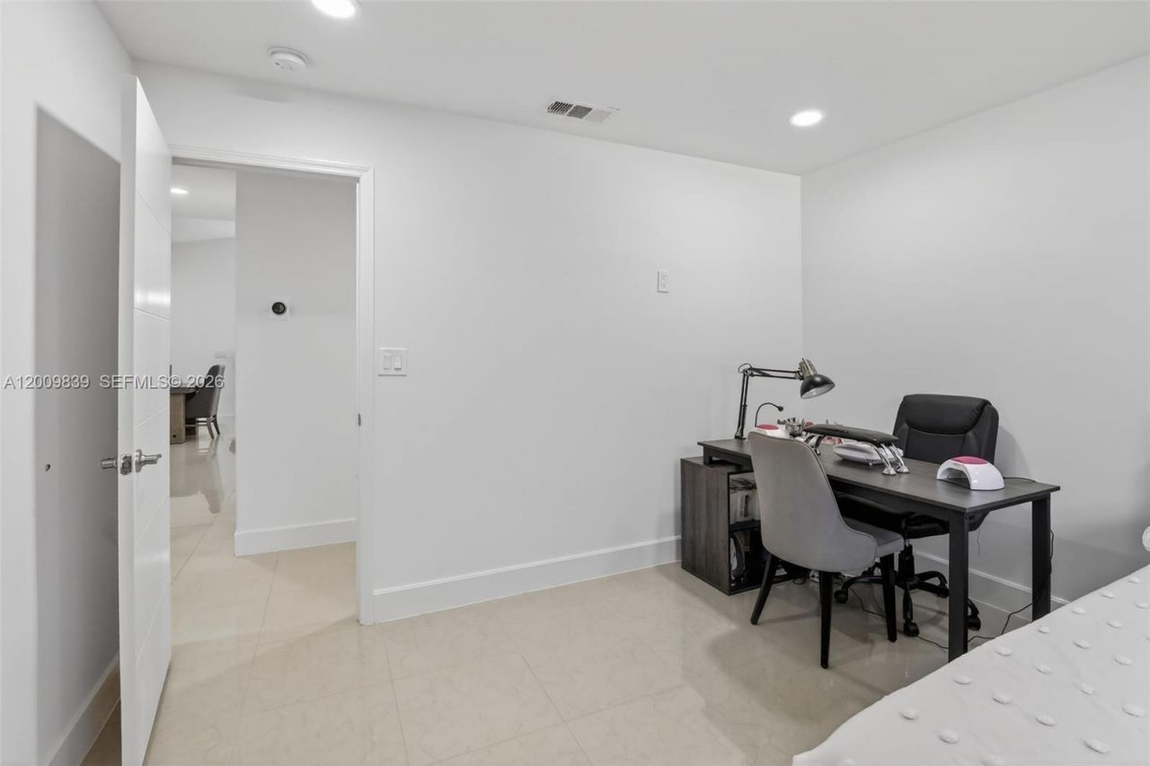 3540 N Park Rd , Hollywood, FL 33021 Photo