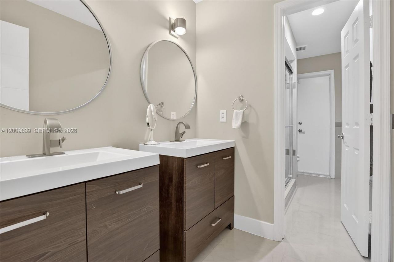 3540 N Park Rd , Hollywood, FL 33021 Photo