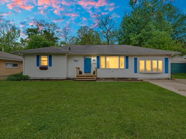 1916 Edison Street , Danville, IL 61832