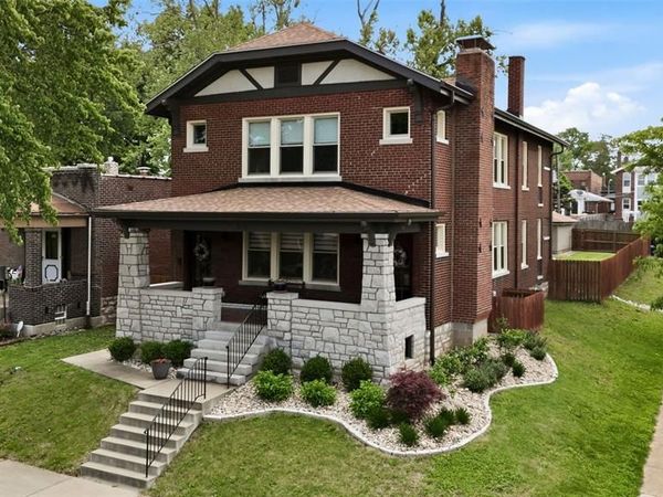 3890 McDonald Avenue , St Louis, MO 63116