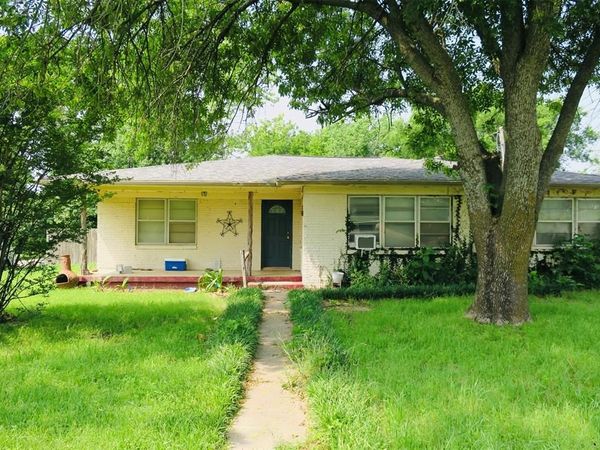 1689 N Highway 81 N, Bowie, TX 76230