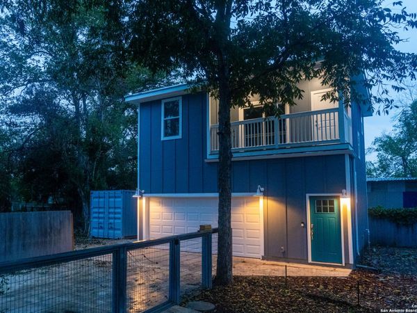 114 Glenwood Ct, Unit 2, San Antonio, TX 78210