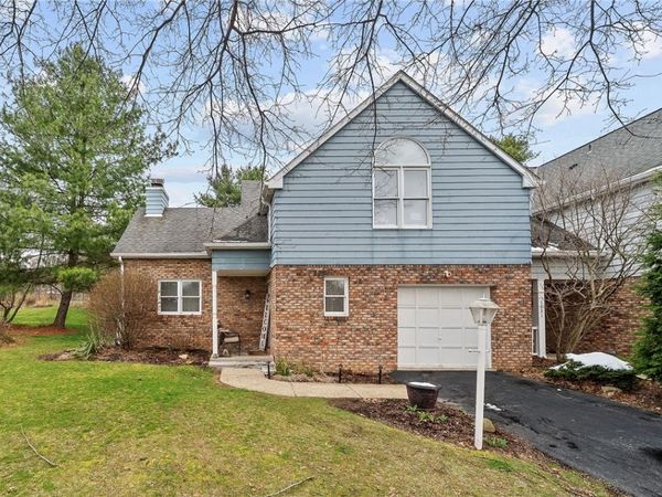 1217 Parkside Dr, Bridgeville, PA 15017