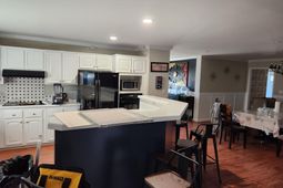 667 Main Road photo 4
