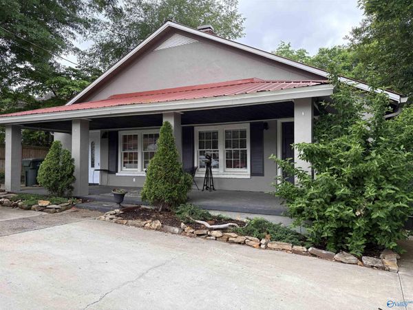604 Scott Street, Scottsboro, AL 35768