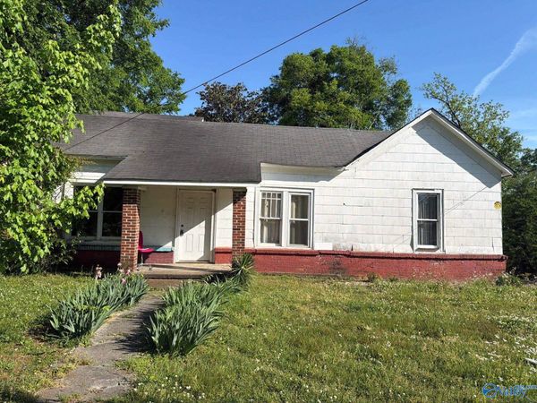 704 West Washington Street, Athens, AL 35611