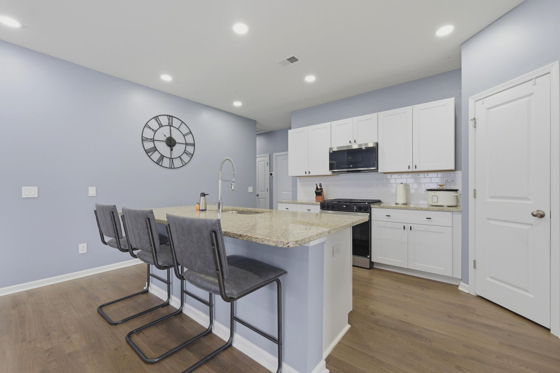 514 Spanish Wells Road Photo 6