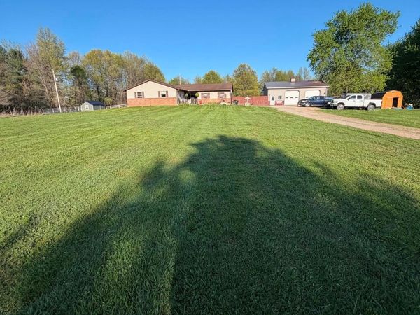 2040 Kent Lane , Utica, OH 43080