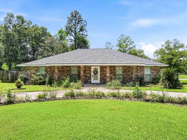18306 Keystone Ave, Greenwell Springs, LA 70739