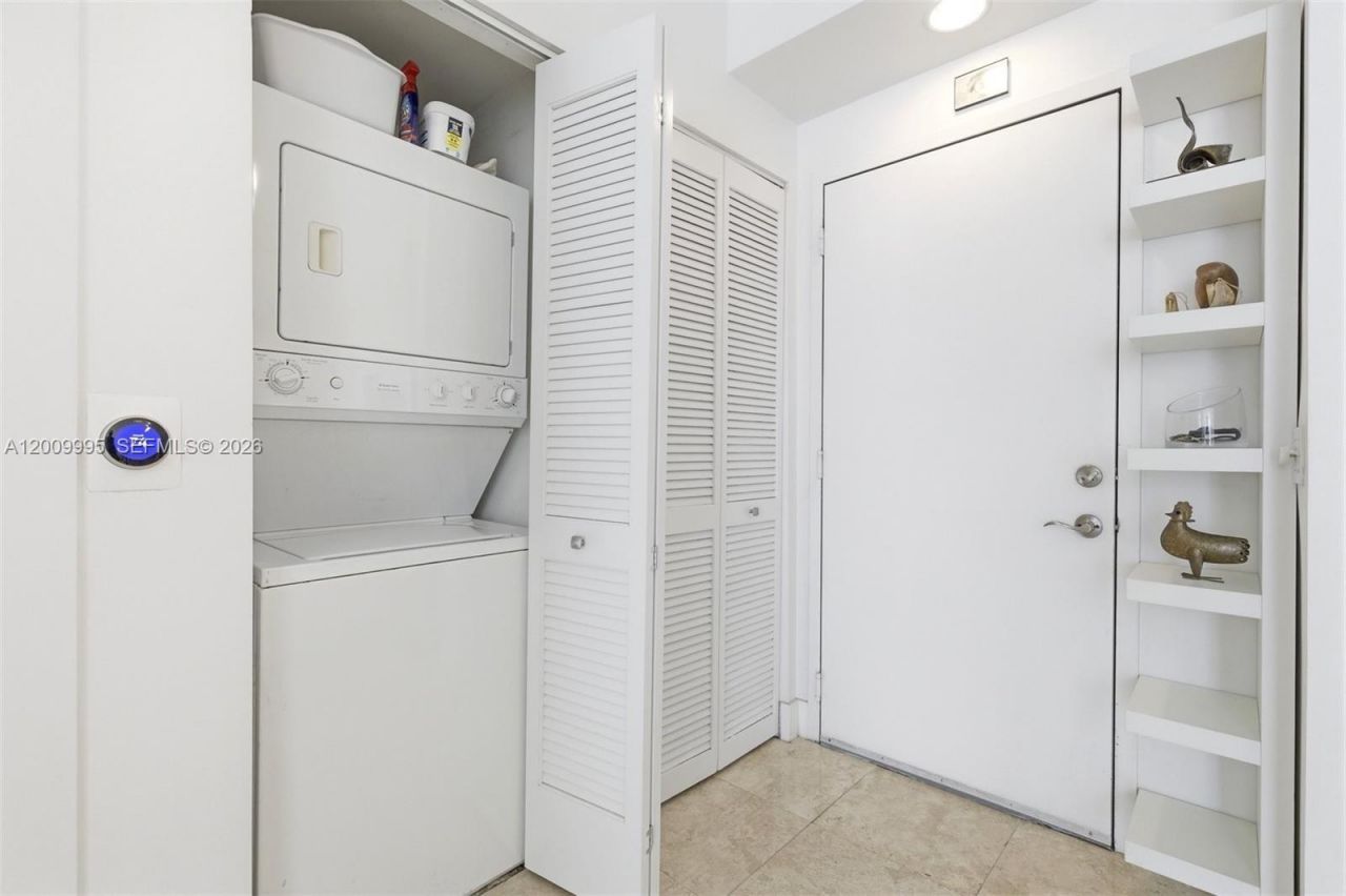 3180 Coral Way, Unit 902, Miami, FL 33145 Photo