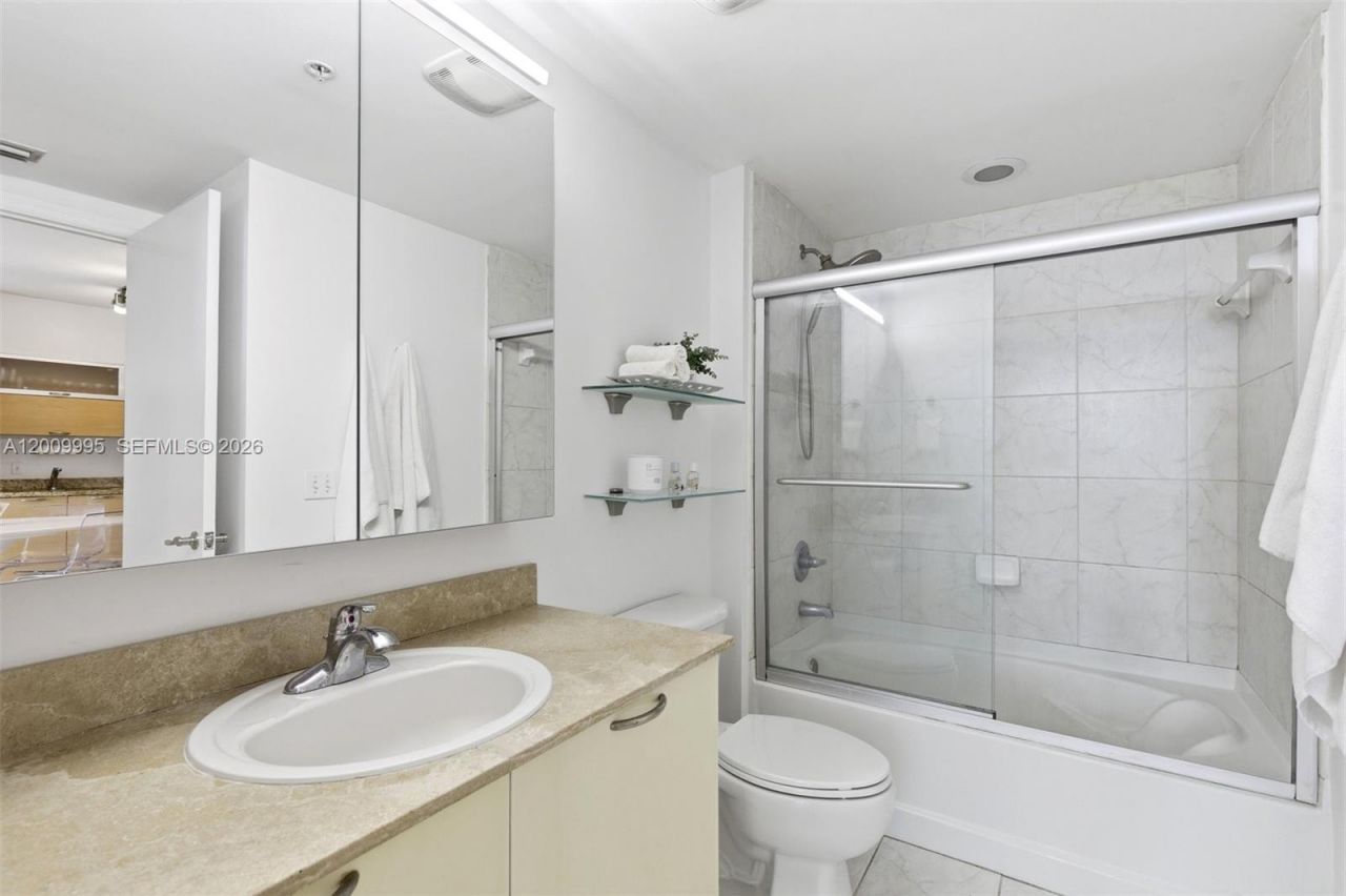 3180 Coral Way, Unit 902, Miami, FL 33145 Photo