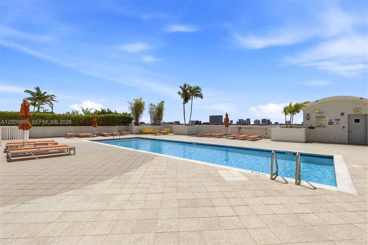 3180 Coral Way, Unit 902, Miami, FL 33145 Photo