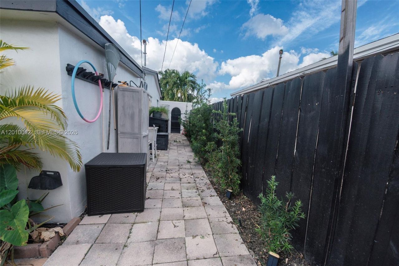 150 NE 31st St , Pompano Beach, FL 33064 Photo