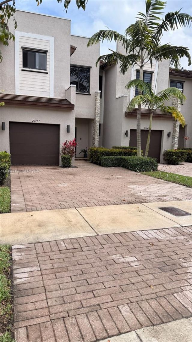 20761 NE 2nd Ct, Miami, FL 33179 Photo