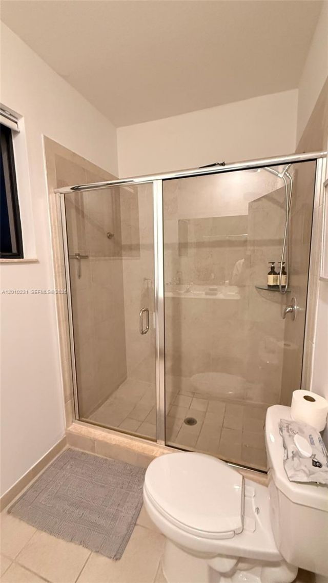 20761 NE 2nd Ct, Miami, FL 33179 Photo