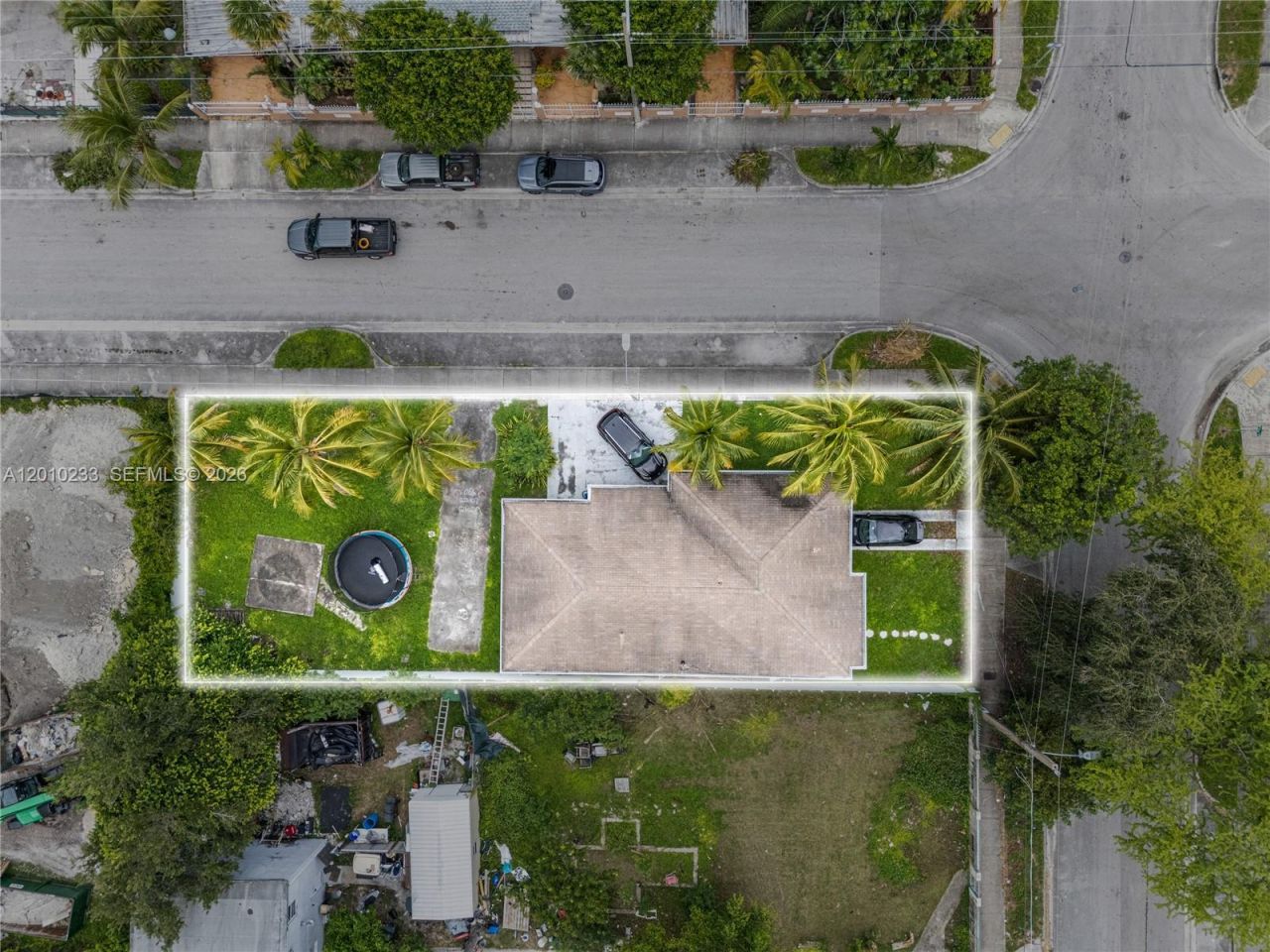 301 NW 34th St , Miami, FL 33127 Photo
