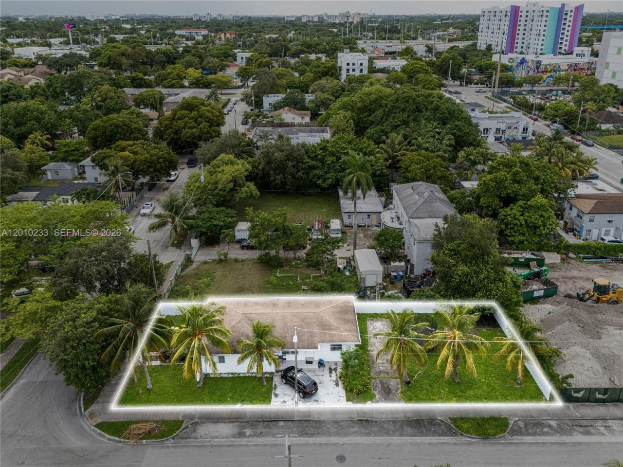 301 NW 34th St , Miami, FL 33127 Photo