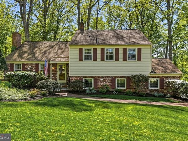 388 CASTLEWOOD DRIVE, DEVON, PA 19333
